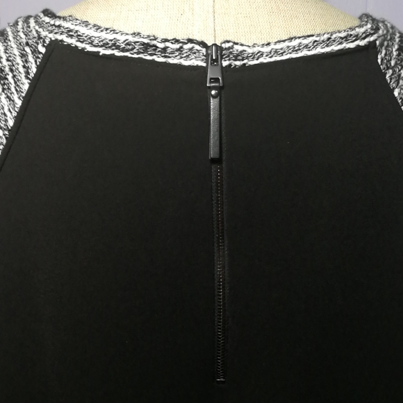 Loft* 3/4 raglan sleeve dress. - Picture 3 of 4